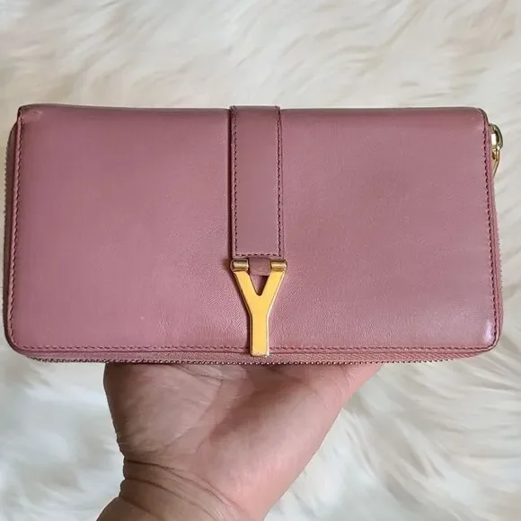 💯 Authentic YSL Wallet 🍀